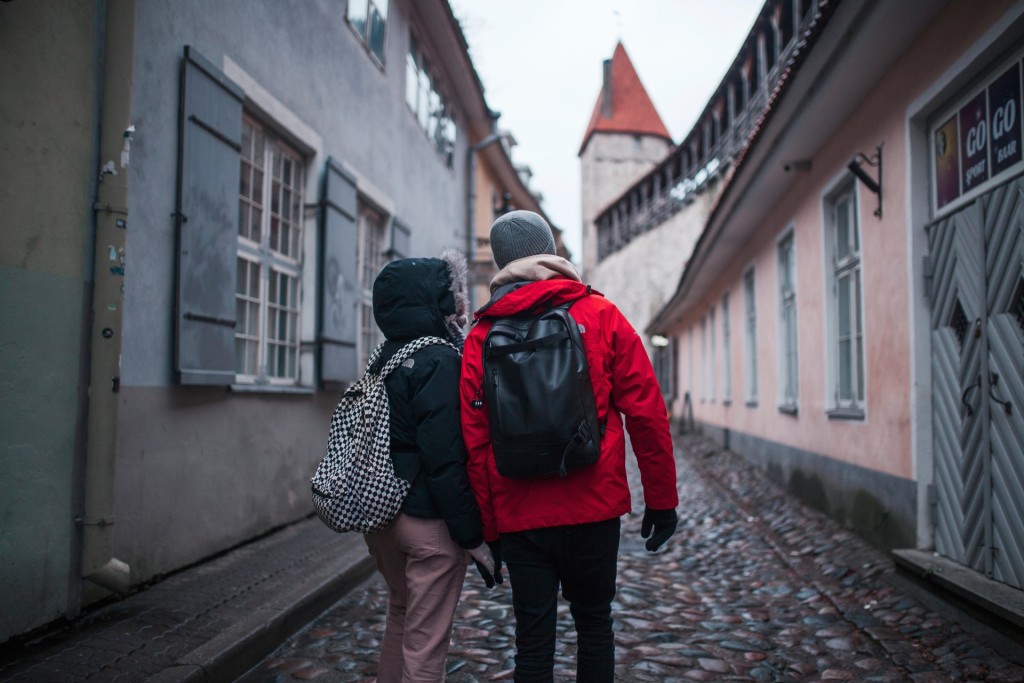 Couple walking in Tallinn Old Town_Hans Markus Antson.jpg